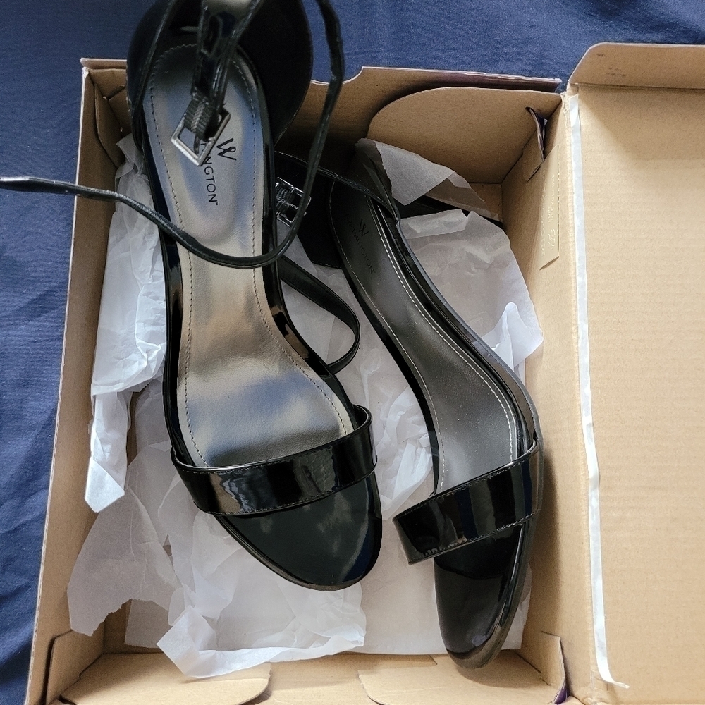 𝅺patent leather Sandals - Picture 10 of 11